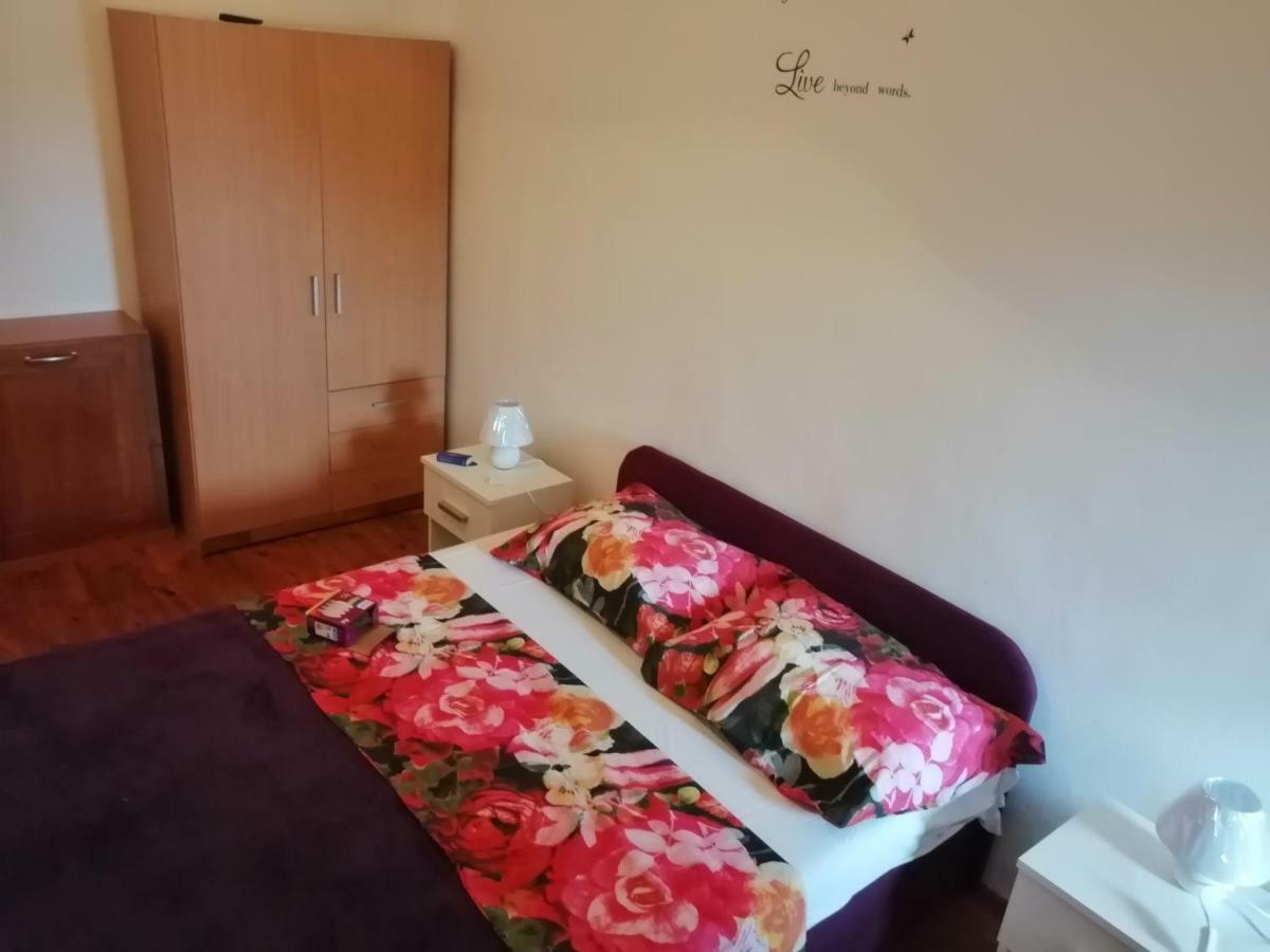 Apartman Tea Apartment Pula Bagian luar foto